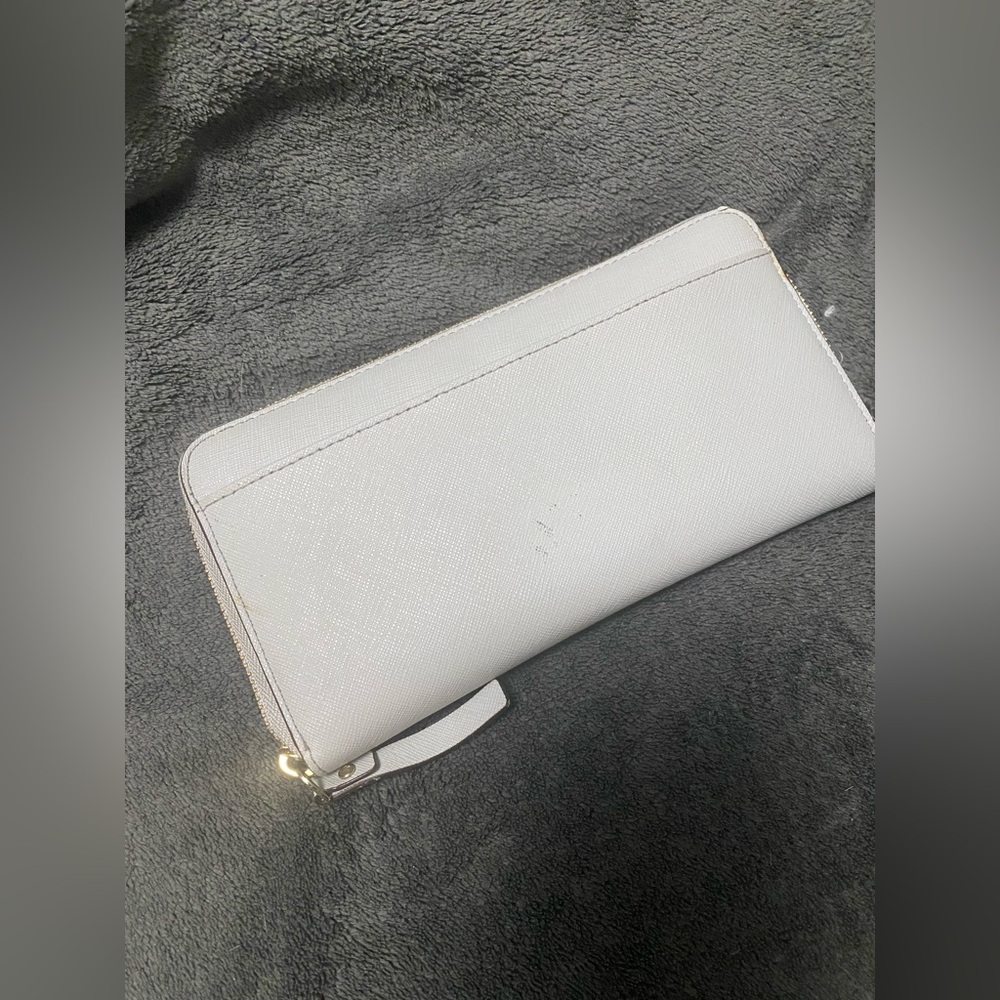 Authentic Kate Spade gray Wallet - Picture 5 of 5